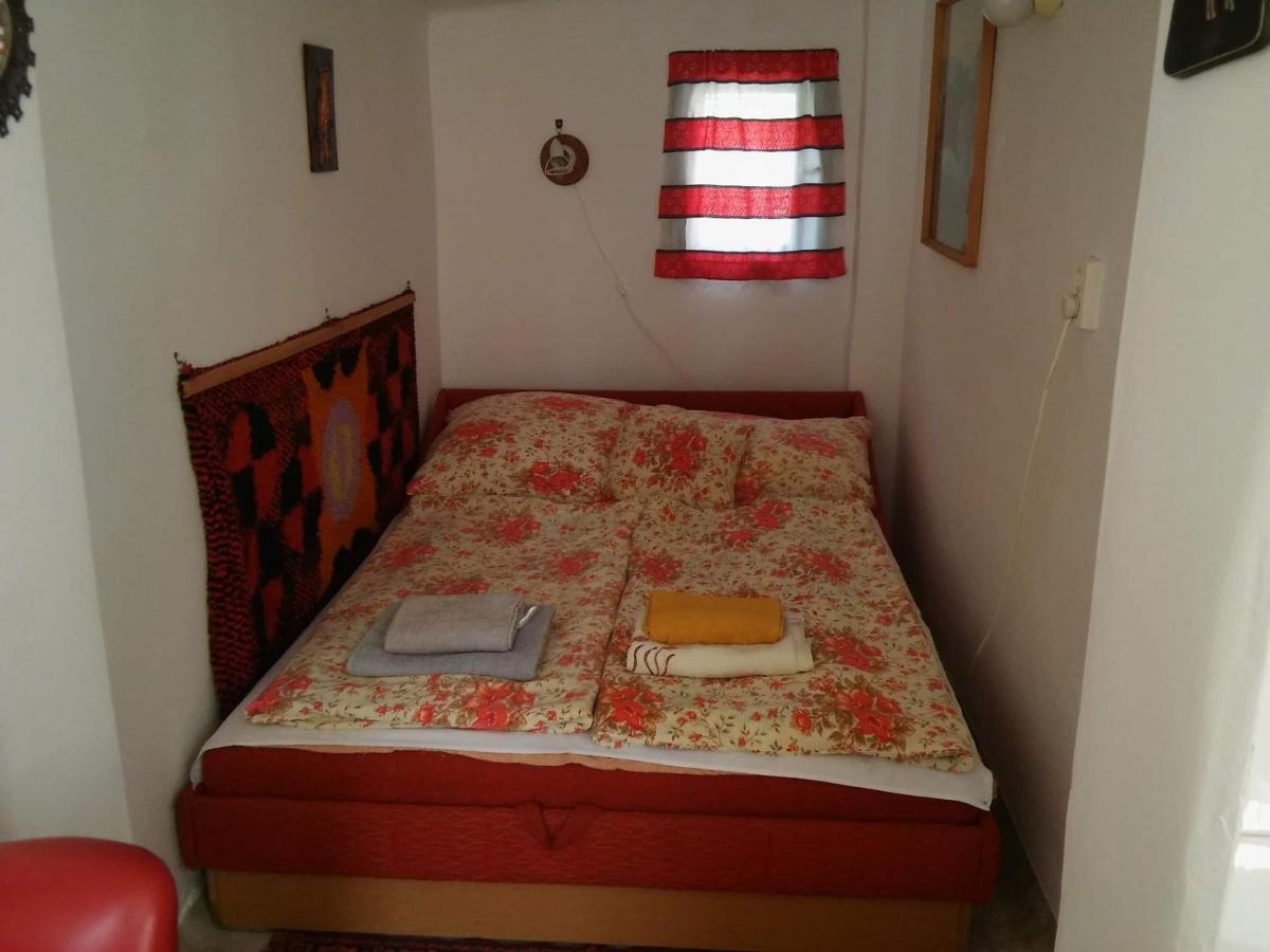 Apartman Kuckoval Apartment Balatonfoldvar Bagian luar foto