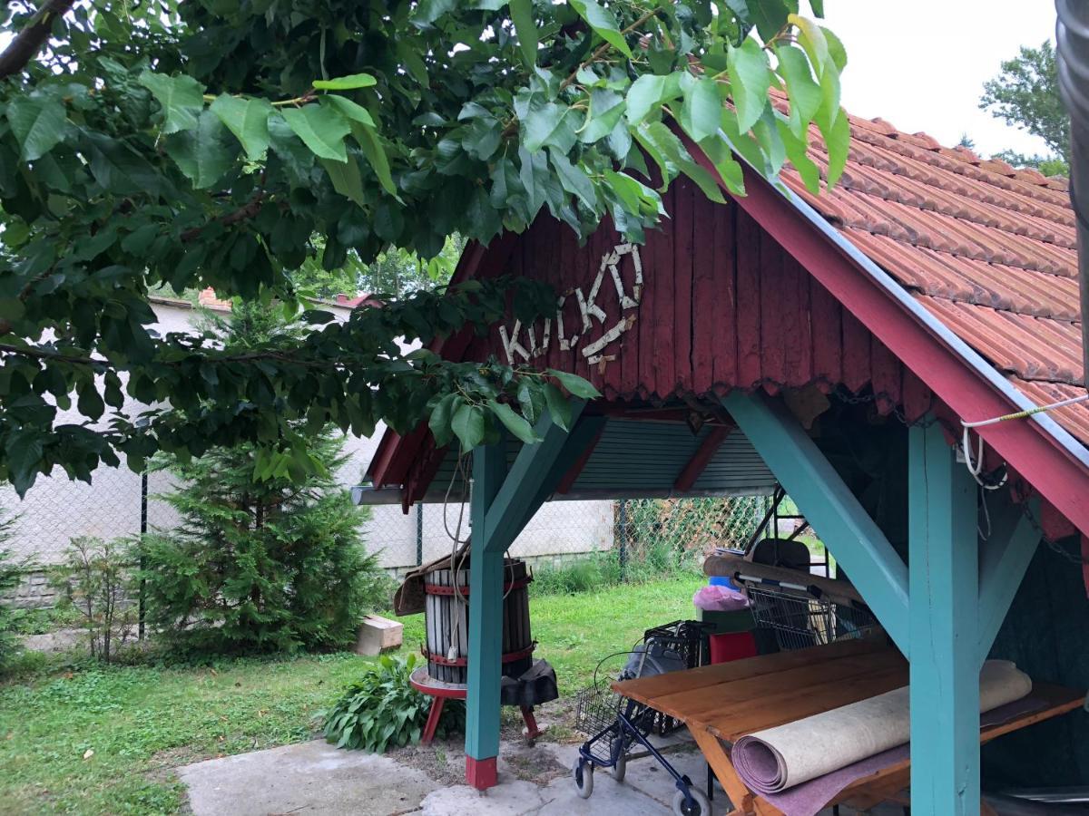 Apartman Kuckoval Apartment Balatonfoldvar Bagian luar foto