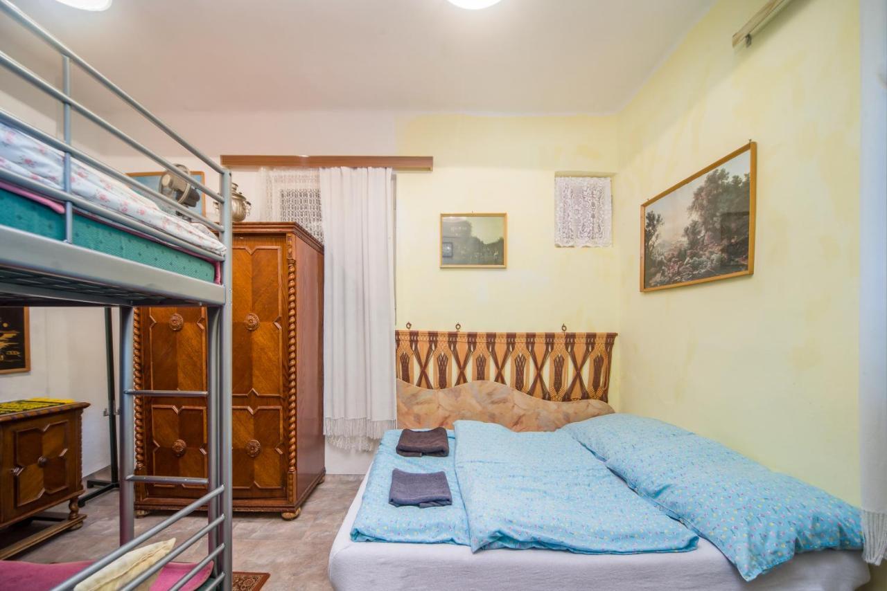 Apartman Kuckoval Apartment Balatonfoldvar Bagian luar foto