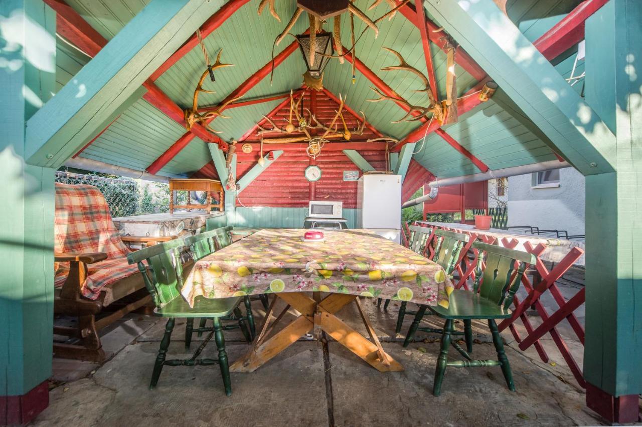 Apartman Kuckoval Apartment Balatonfoldvar Bagian luar foto